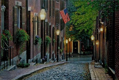 Old Glory- Signed By The Artist								 – Canvas Lithograph
								 – Limited Edition
								 – 395 S/N
								 – 
								24 x 36