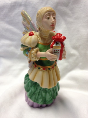 Angel’s Gift- Sculpture Porcelain
								 – 3-Dimensional
								 – Limited
								 – 
								5 3/4″ High